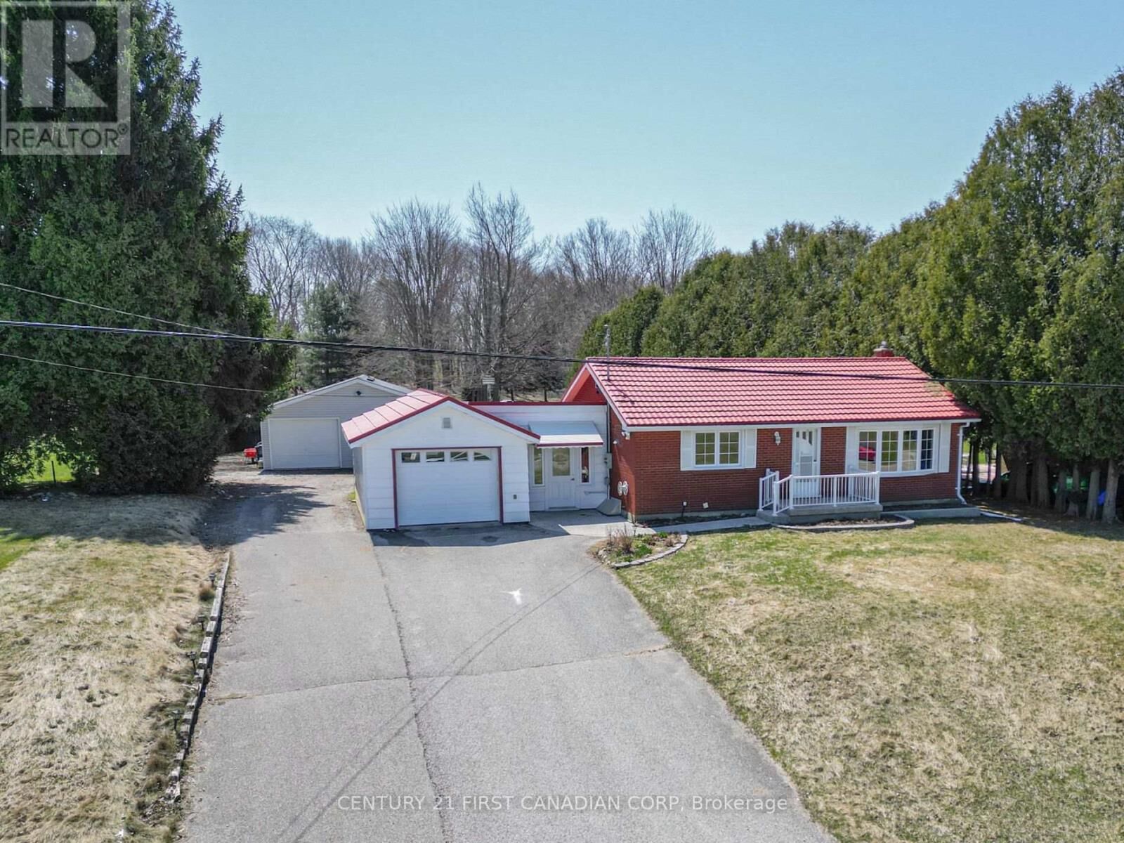 Photo de la propriété:  43409 Sparta Line  ON N5P 3S8 