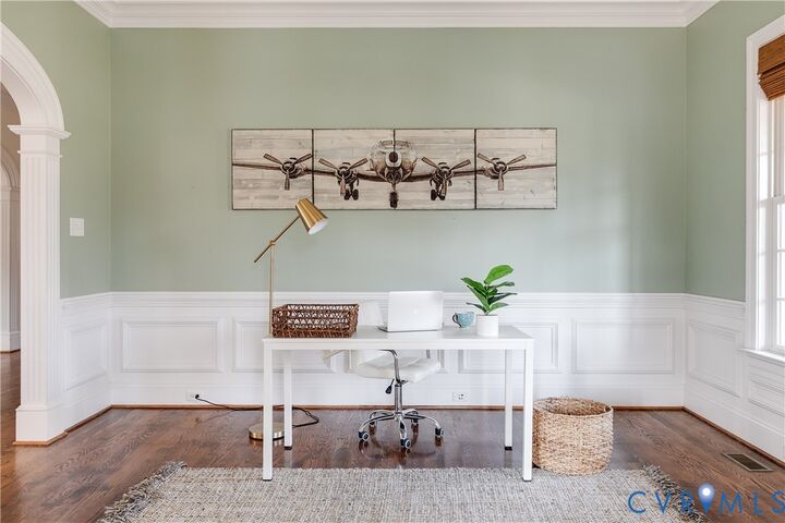 Property Photo: 13486 Lower Lakes Place VA 23005