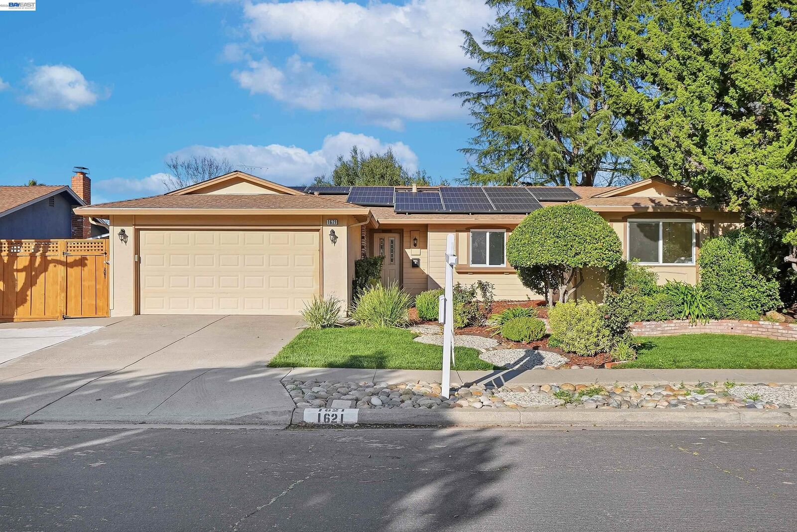 Property Photo:  1621 Harvest Rd  CA 94566 