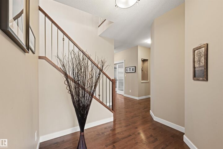 Photo de la propriété:  1477 Wates Link Link SW  AB T6W 0V1 