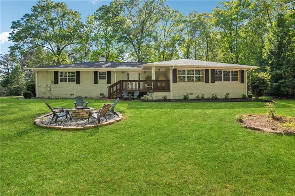 Property Photo:  1155 Christian Circle SE  GA 30013 