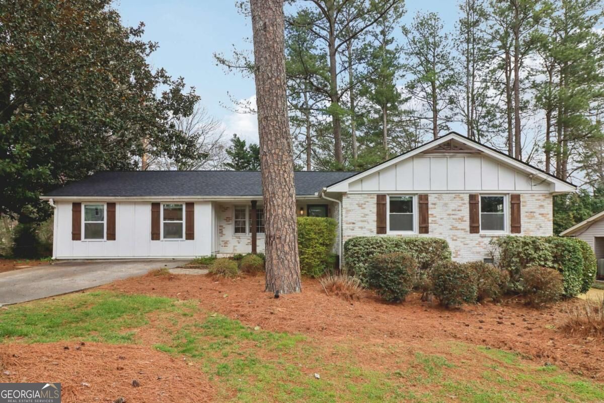 Property Photo:  3276 Foxwood Trail SE  GA 30082 