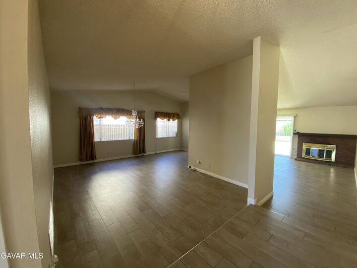 Property Photo:  44034 E 4th Street  CA 93535 