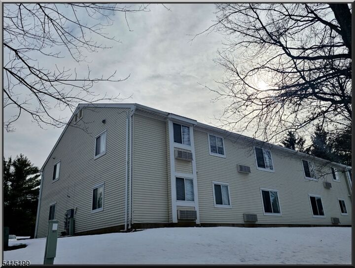 Property Photo:  71 Eton Way  NJ 08873 