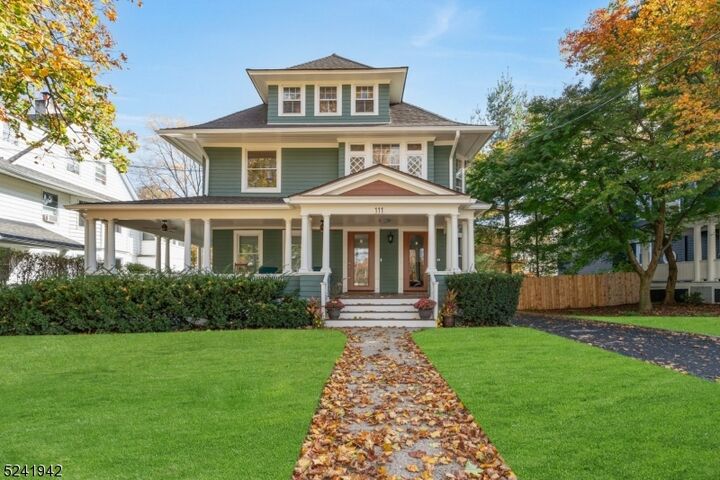 Property Photo:  111 Park St 2  NJ 07042 