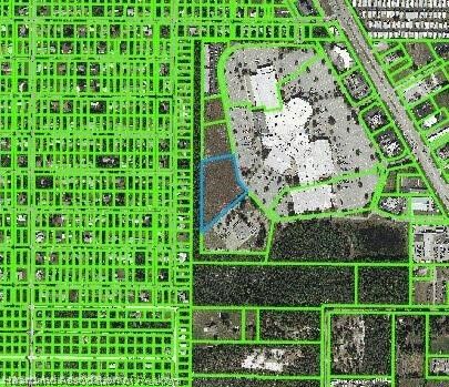 Property Photo:  839 Mall Ring Road  FL 33870 
