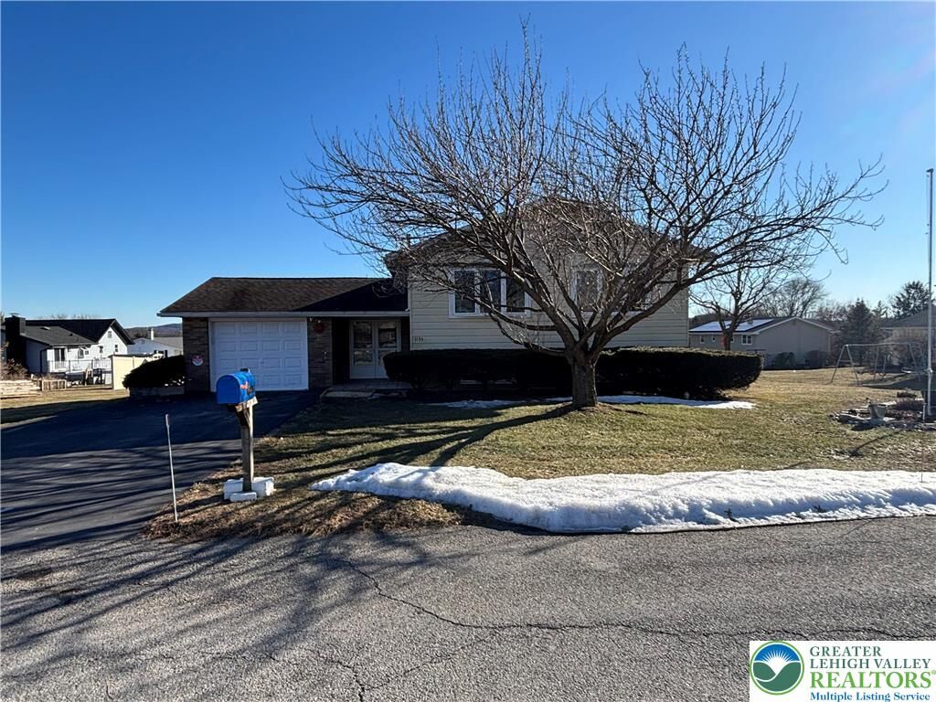 Property Photo:  1155 Sunrise Lane  PA 18080 