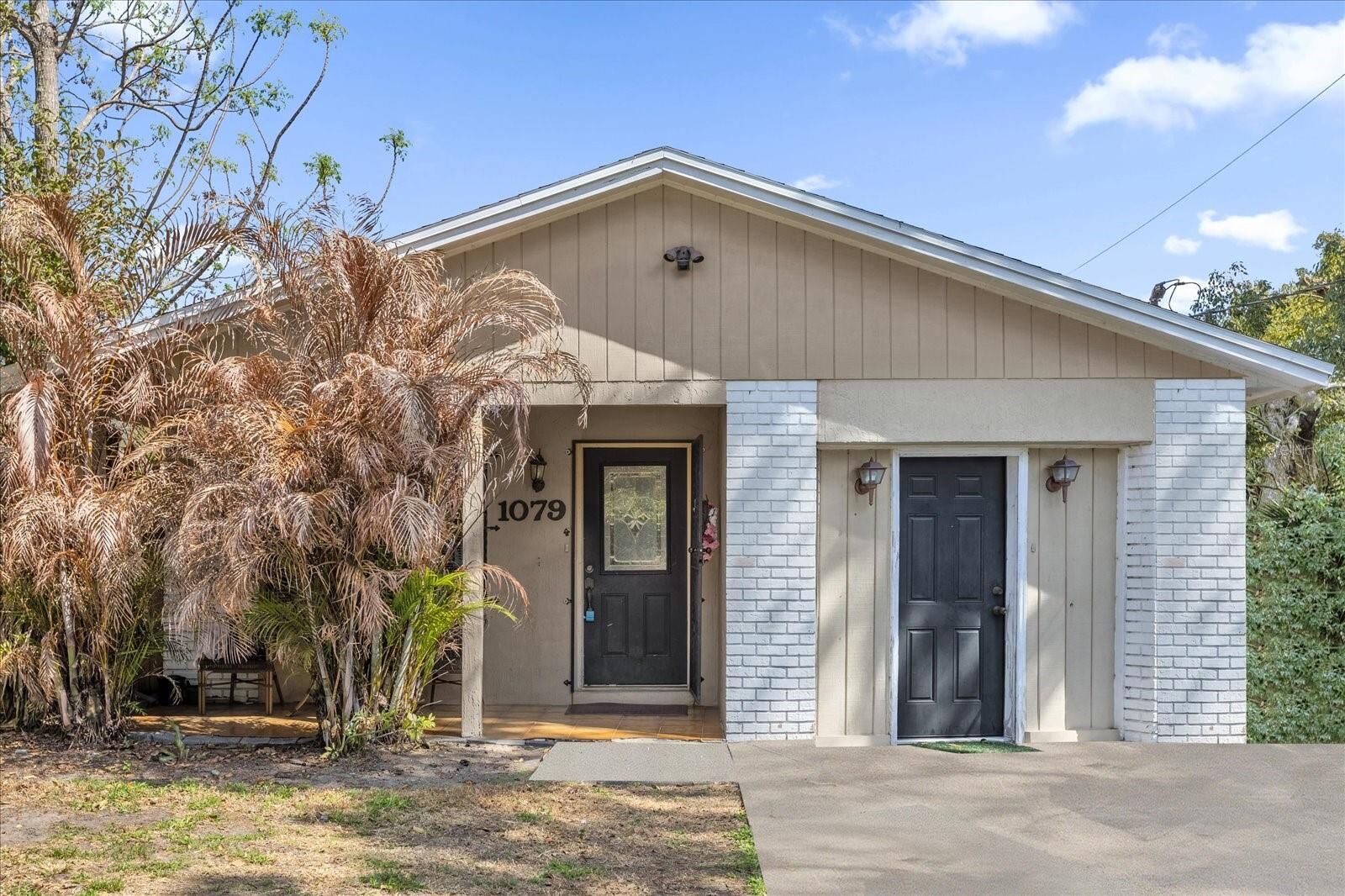 Property Photo:  1079 N Lakewood Avenue  FL 34761 