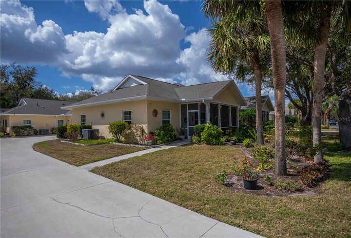 Property Photo:  1313 Red Oak Lane  FL 33948 
