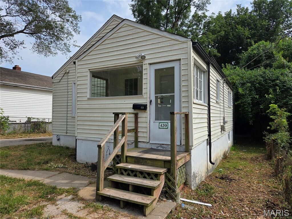 Property Photo:  420 Scenic Drive  MO 63137 