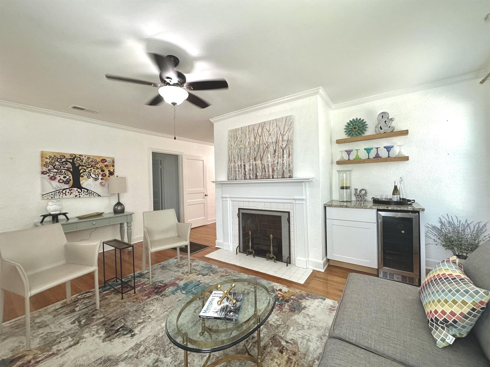 Property Photo:  3704 Charleswood Ave  TN 38122 