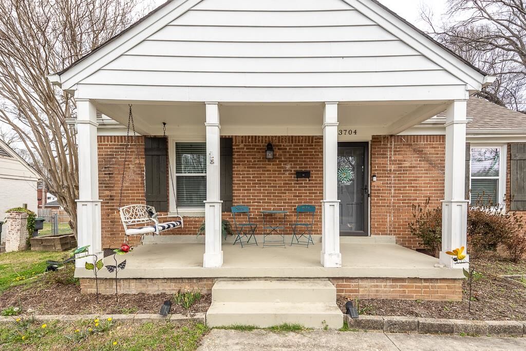 Property Photo:  3704 Charleswood Ave  TN 38122 
