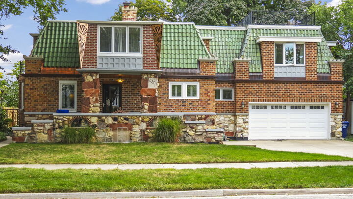 Property Photo:  535 N Ashland Avenue  IL 60526 