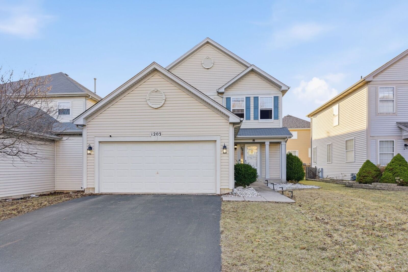 Property Photo:  1203 Violet Lane  IL 60431 