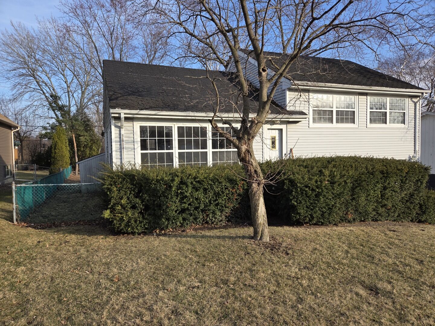 Property Photo:  743 Skyline Drive  IL 60010 