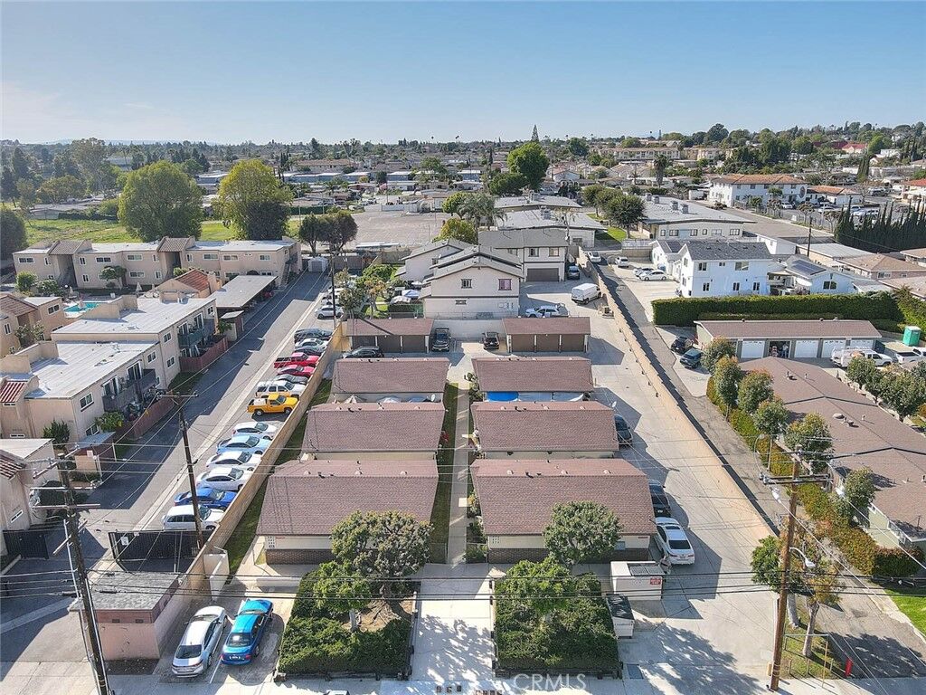 Property Photo:  275 S Monte Vista  CA 90631 