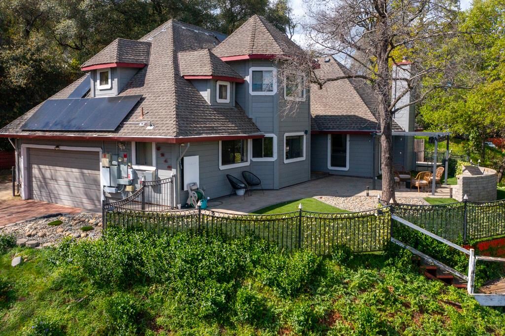Property Photo: 3218 Cambridge Road CA 95682