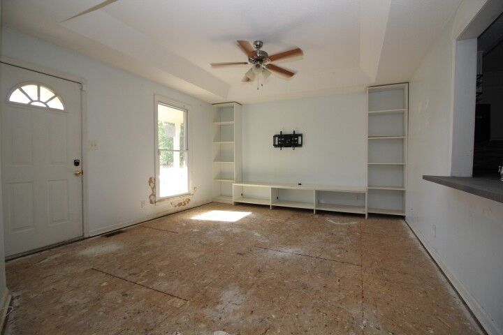 Property Photo:  103 Bo Ct  TN 37042 