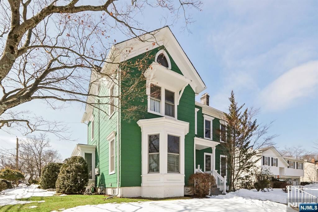 Property Photo:  75 Prospect Street  NJ 07424 