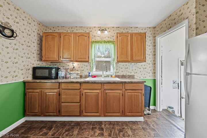 Property Photo: 1235 Elm Street OH 44672