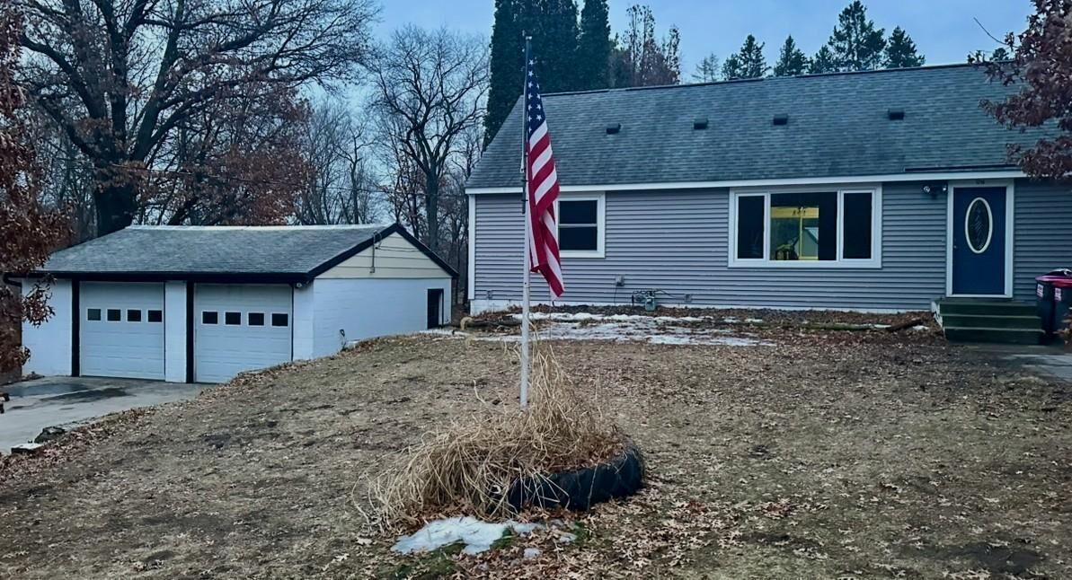 Property Photo:  1218 Klondike Drive NE  MN 55011 