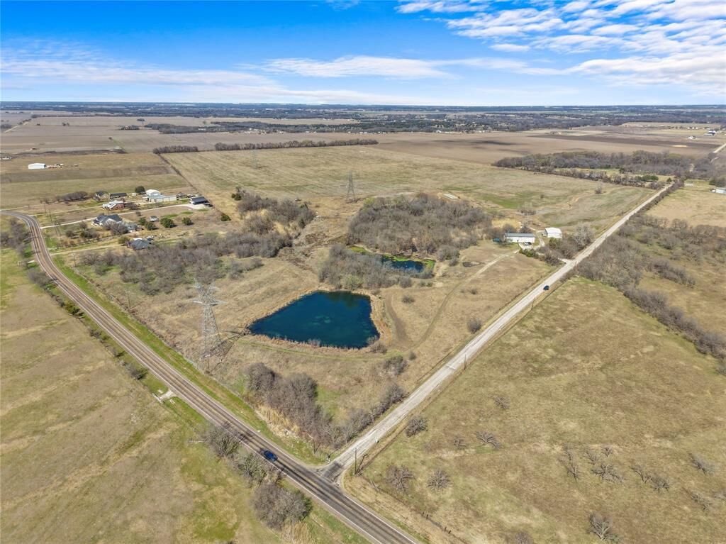 Property Photo:  173 Almand Road  TX 75152 