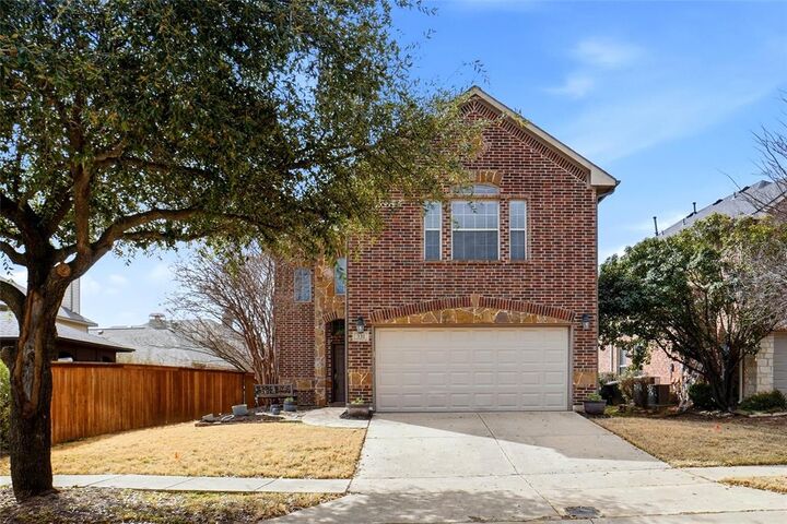 Property Photo:  331 Granger Circle  TX 76226 