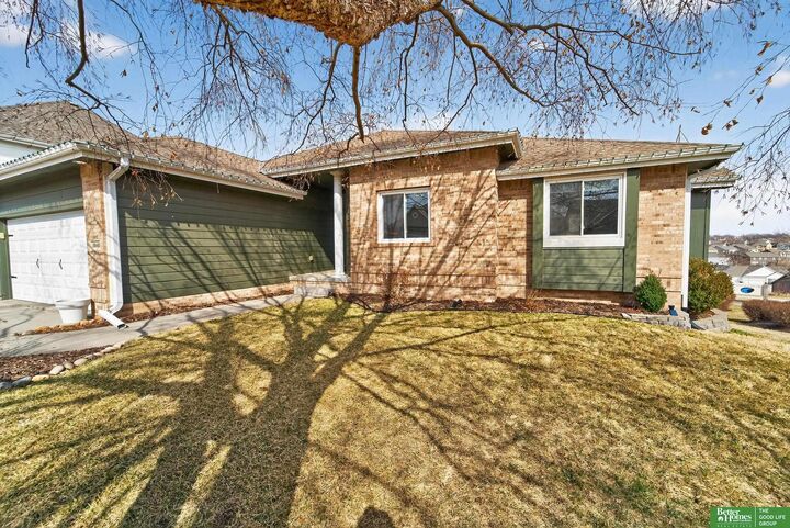 Property Photo: 18606 Edna Street NE 68136