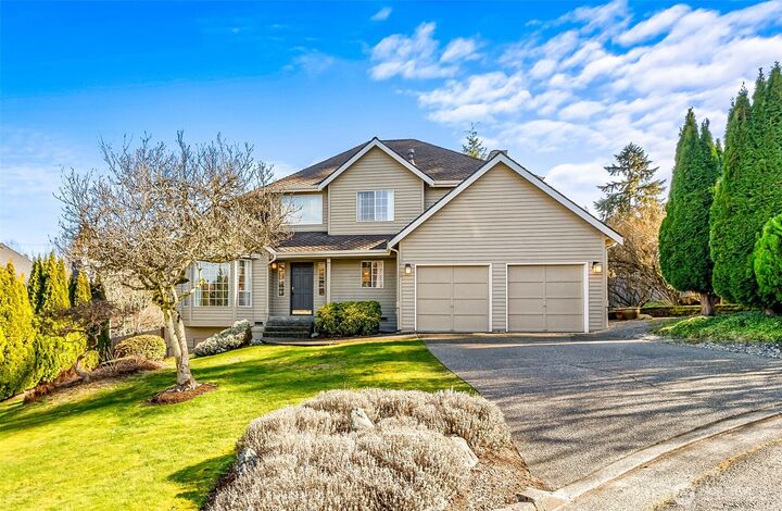 Property Photo:  14009  68th Avenue SE  WA 98296 