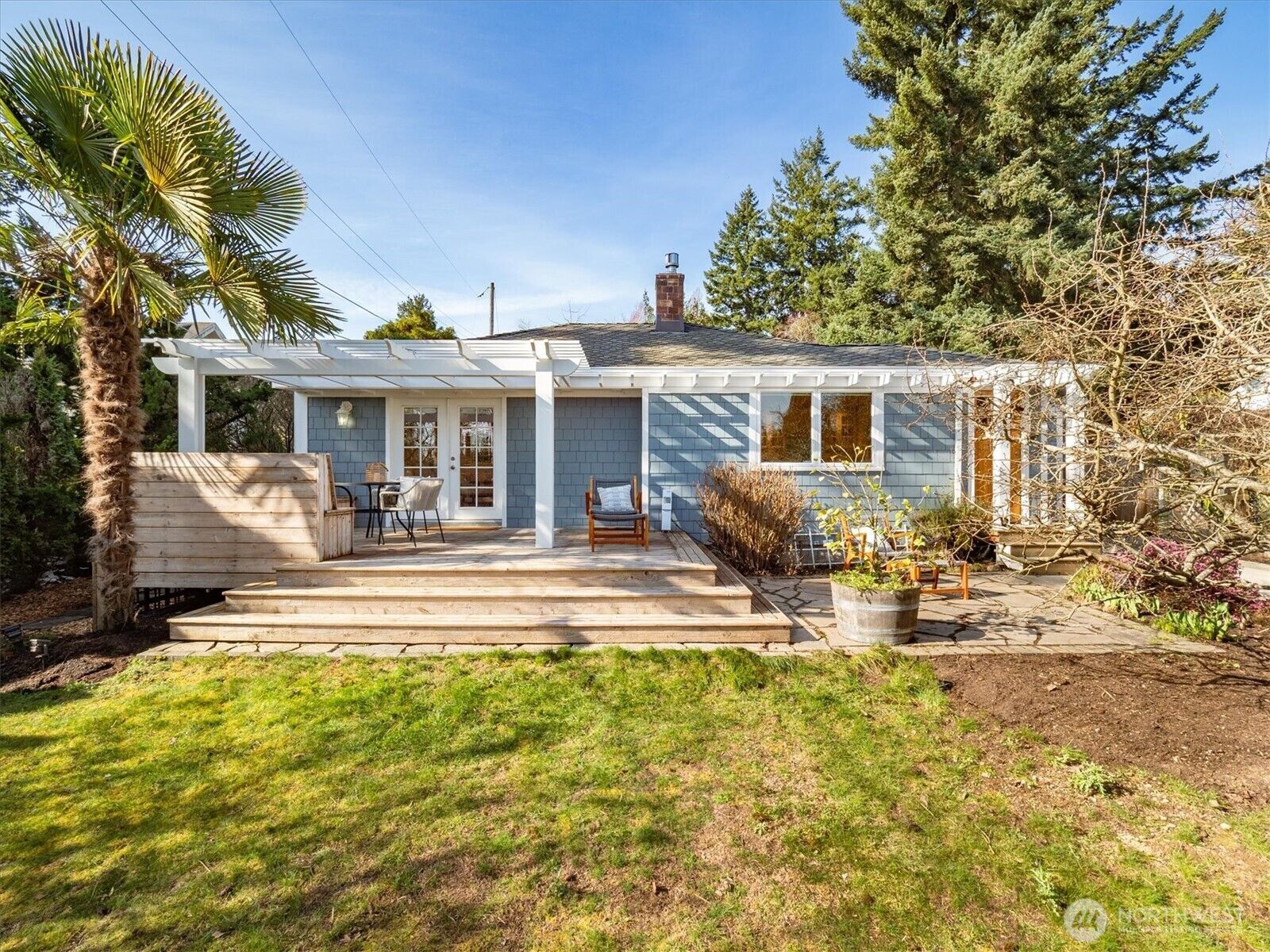 Property Photo:  18029  Wallingford Avenue N  WA 98133 
