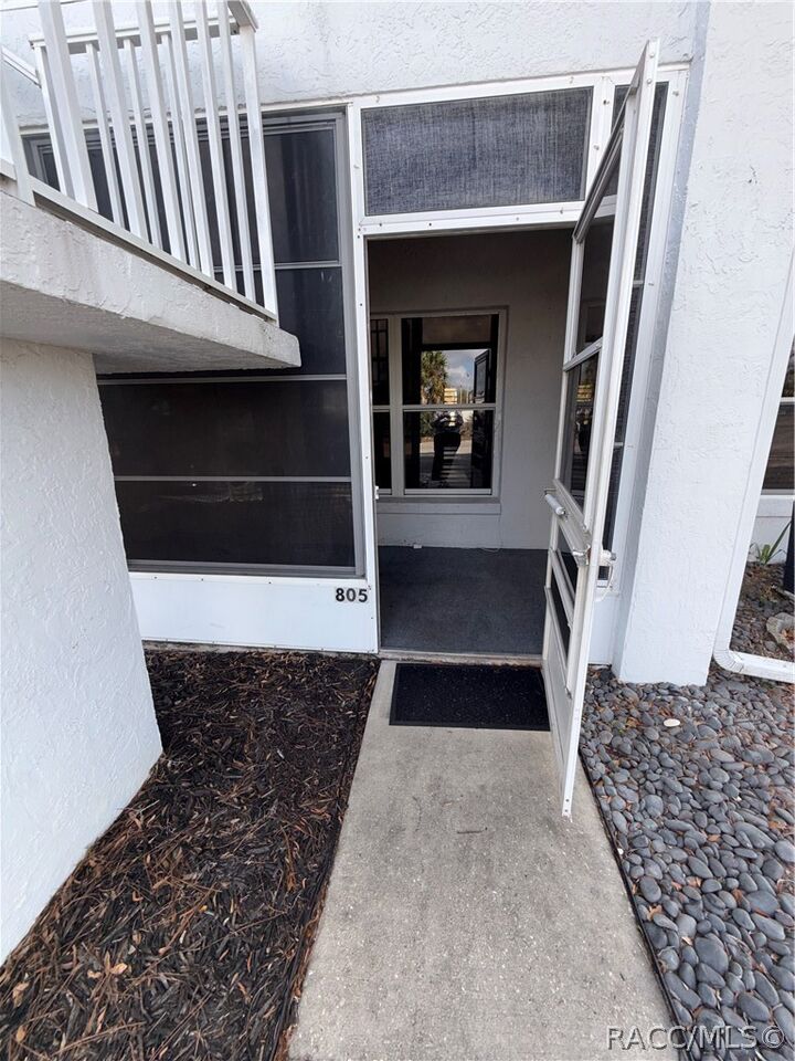 Property Photo:  805 SE Mayo Drive  FL 34429 