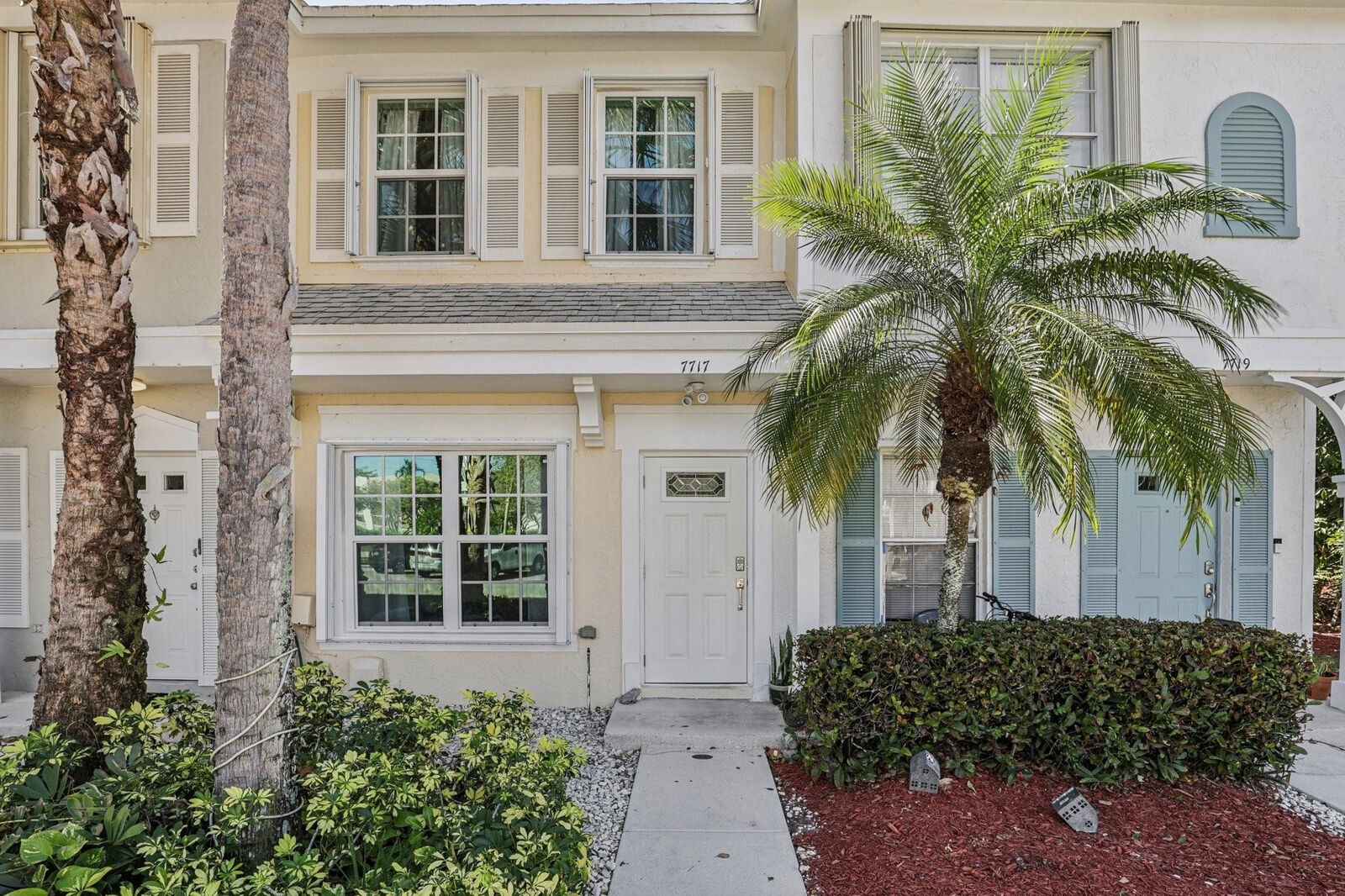 Property Photo:  7717 Sanibel Drive  FL 33321 