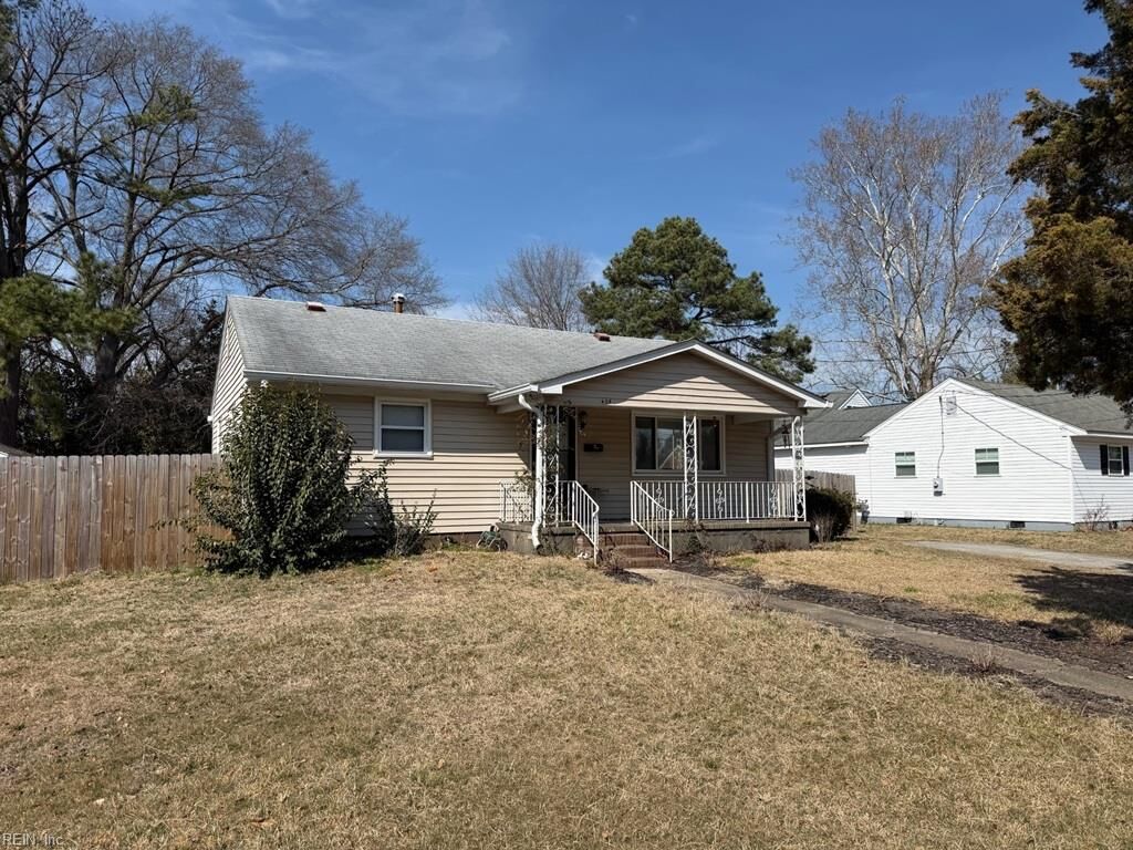 Property Photo: 408 Roosevelt Blvd VA 23701