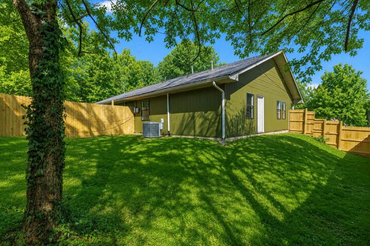 Property Photo:  104 Pine Street  TN 37303 