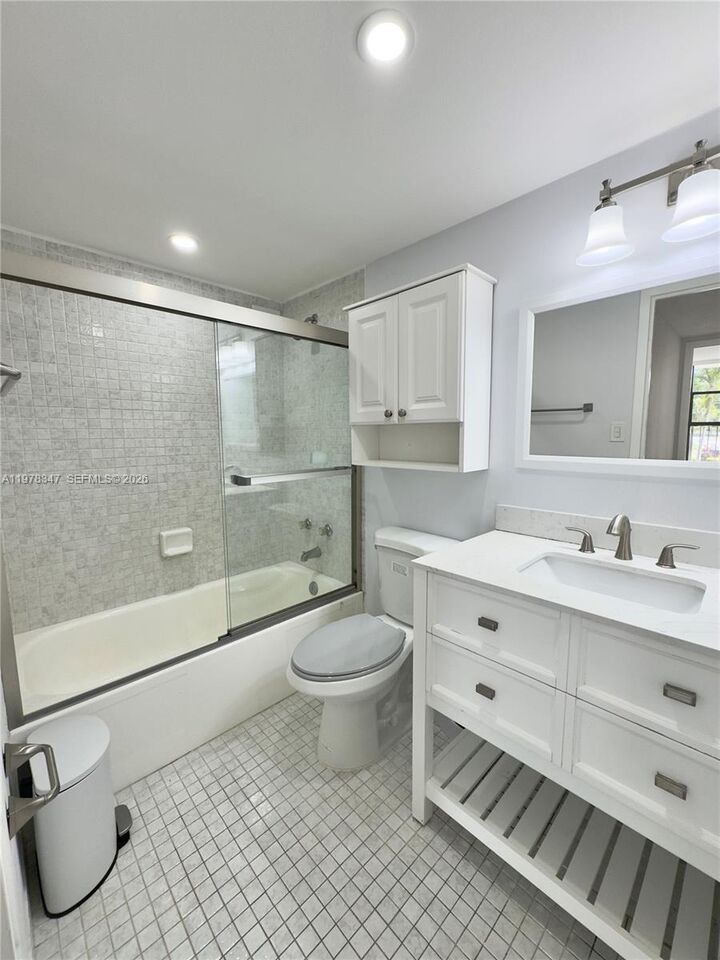 Property Photo:  600 Parkview Dr 305  FL 33009 