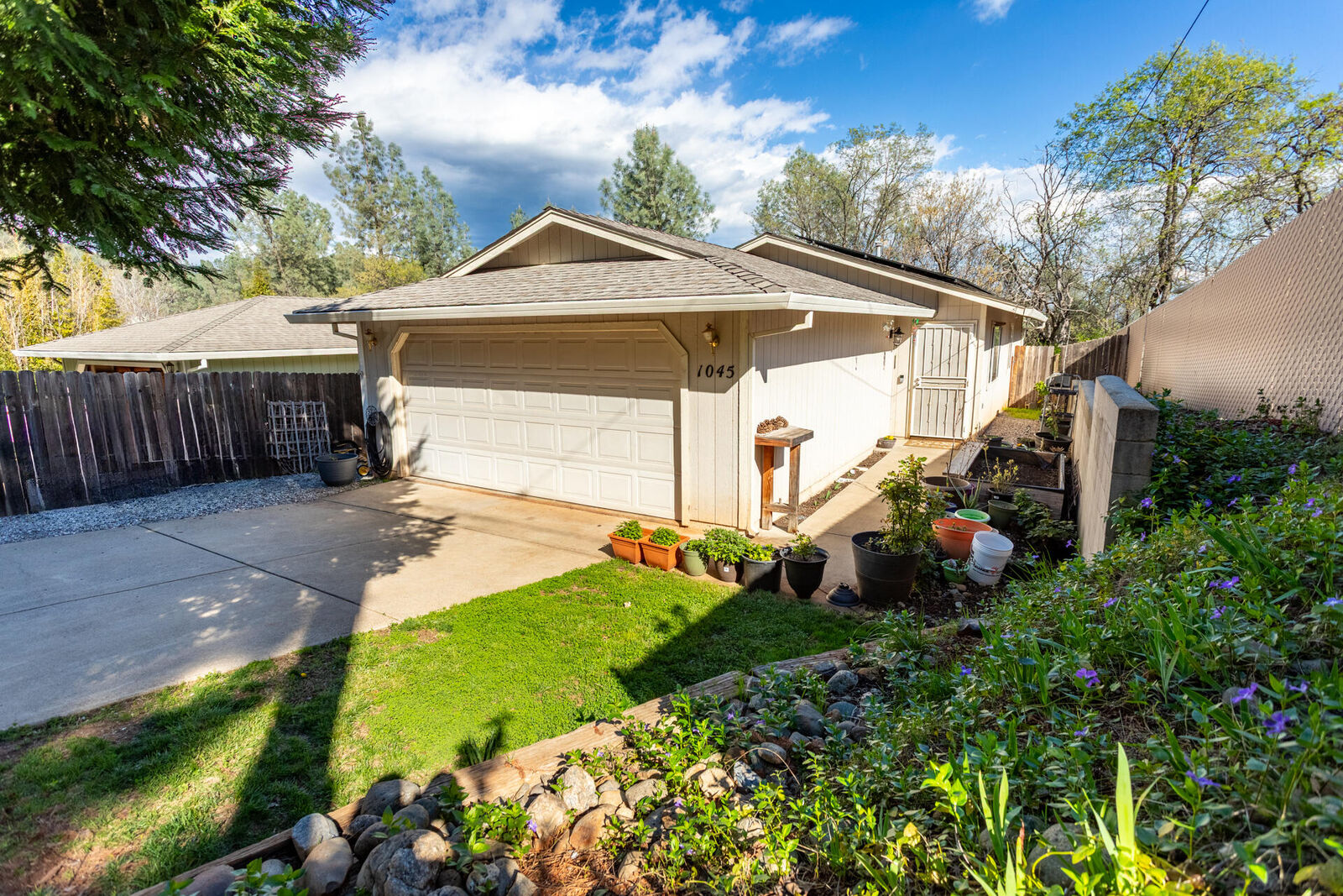 Property Photo: 1045 North Boulevard CA 96019