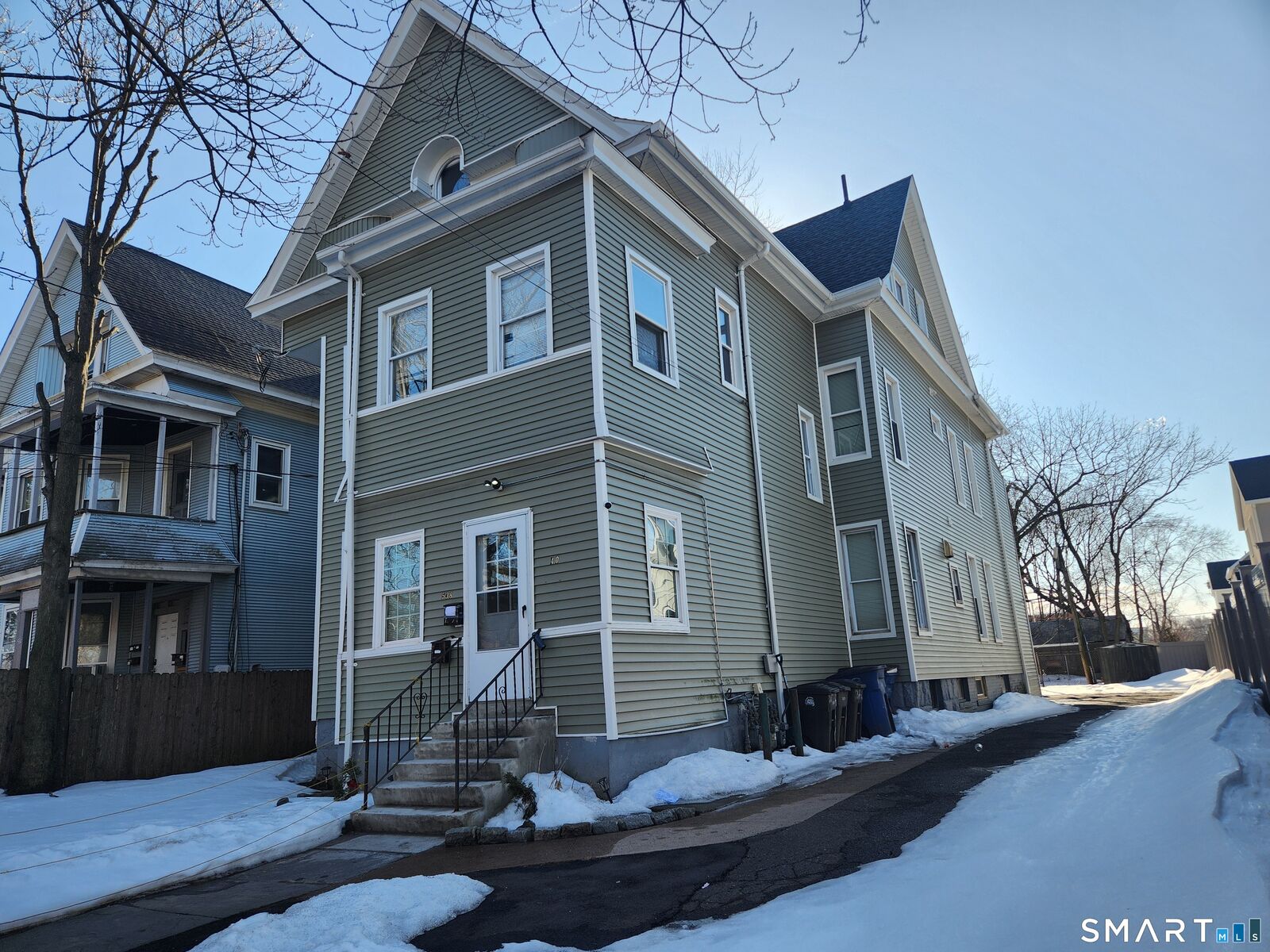 Property Photo:  538 Howard Avenue  CT 06519 