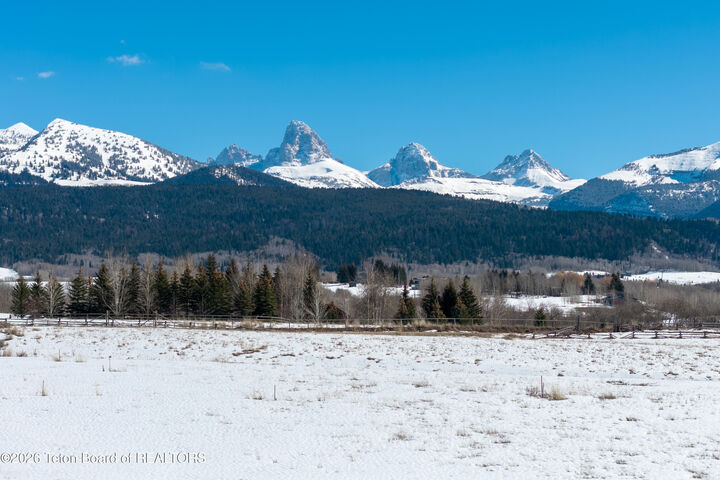 Property Photo:  1990 Snow Crest Ranch Drive  ID 83422 