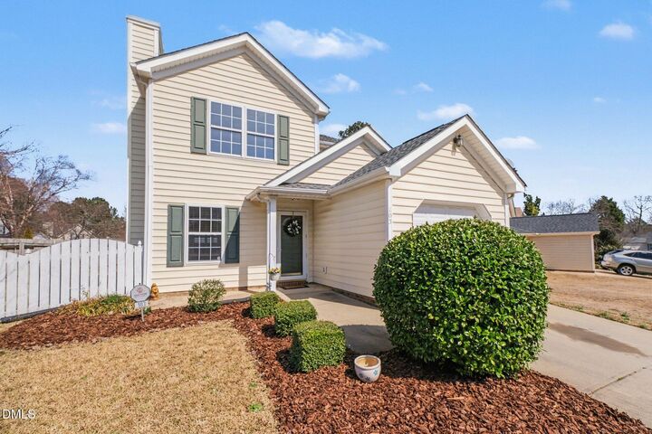 Property Photo:  103 Thorncrest Drive  NC 27539 