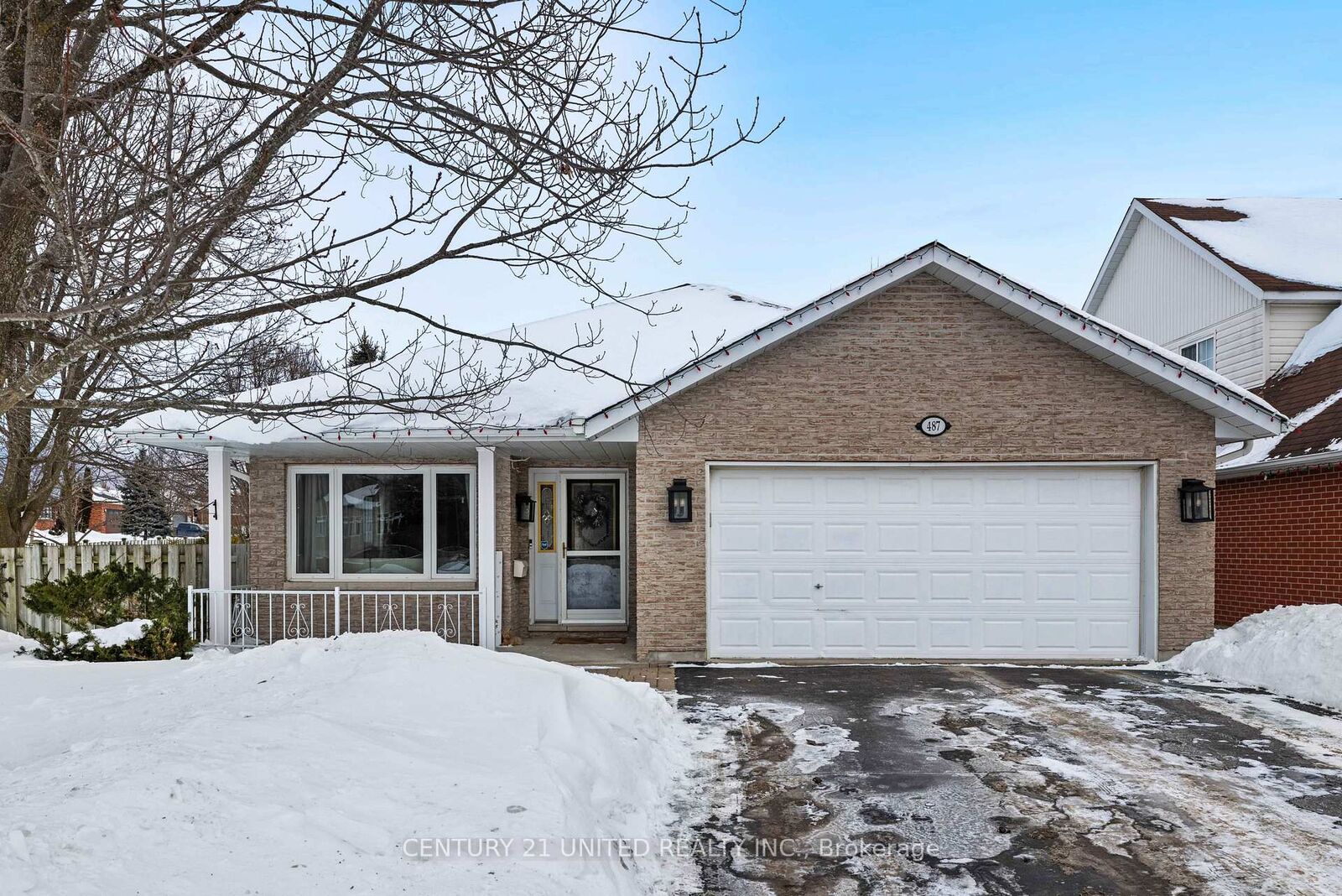 Photo de la propriété:  487 Fortye Drive  ON K9K 2H1 