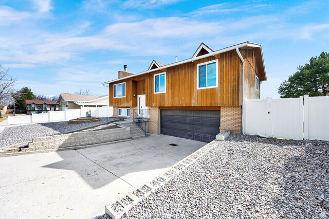 Property Photo: 2617 W Donnawood Cir S UT 84129