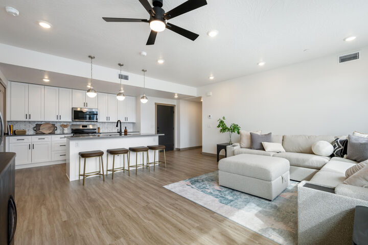 Property Photo:  224 N Chaparral Dr #M201  UT 84737 