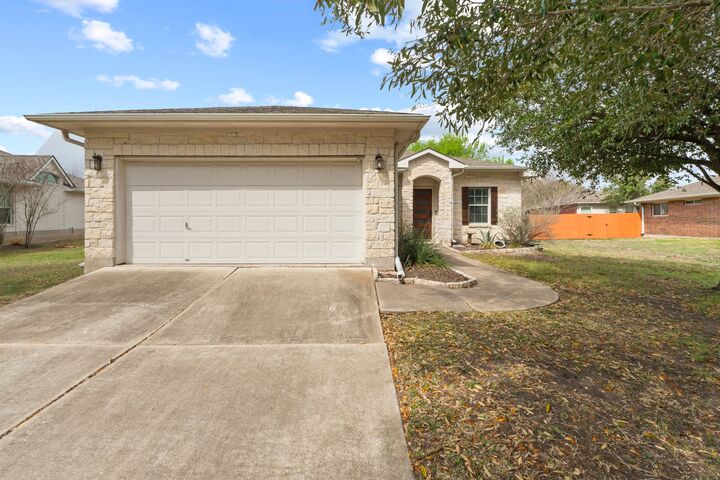 Property Photo:  11820 Dunfries Lane  TX 78754 