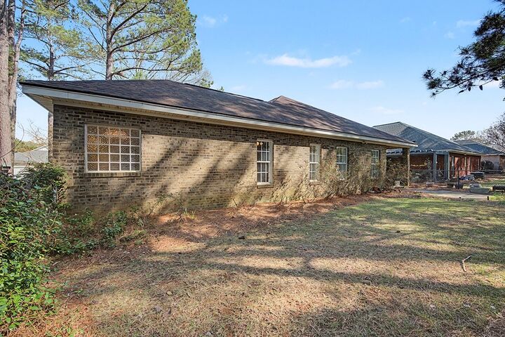 Property Photo:  1911 Regalwood Drive  GA 31721 