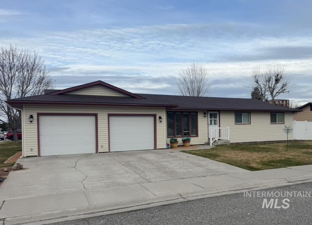 Property Photo:  1145 Utah St.  ID 83330 