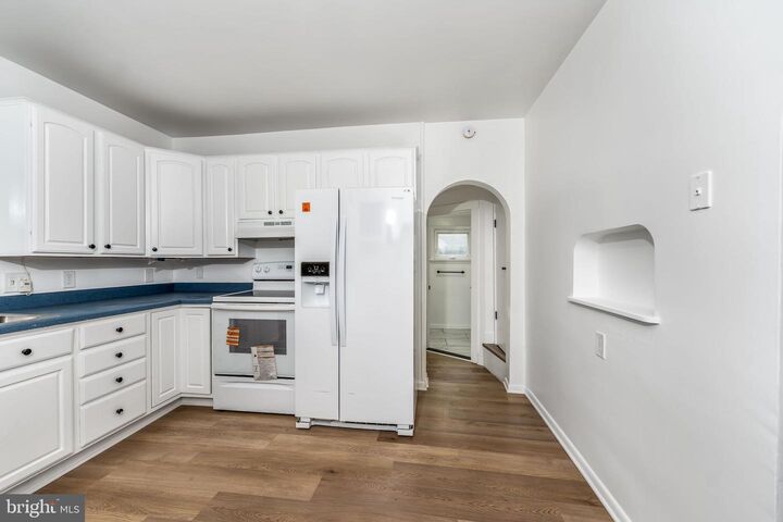 Property Photo:  10 S Washington Street  PA 17055 