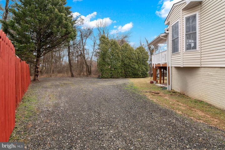 Property Photo: 8252 Glen Court MD 20794