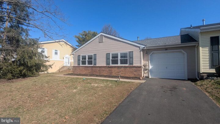 Property Photo:  28 Chesapeake Drive  PA 18940 