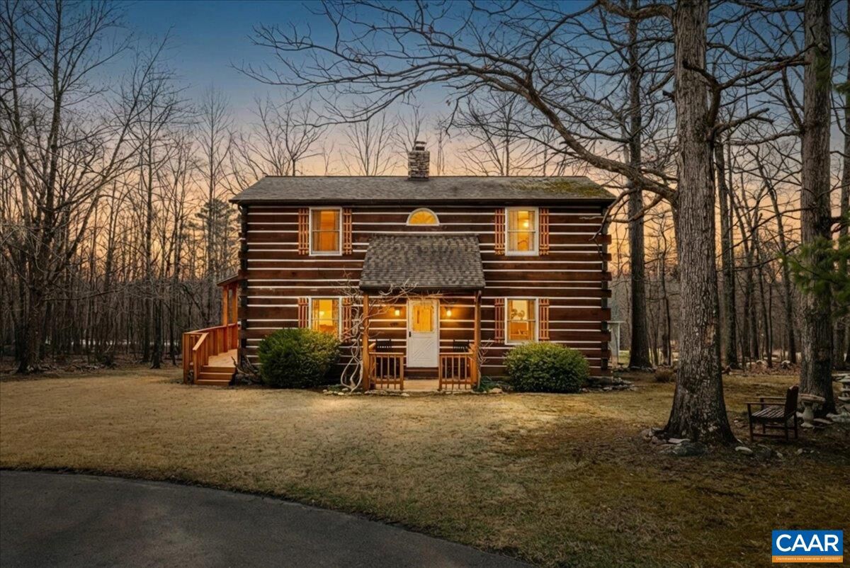 Property Photo:  406 Raccoon Dr  VA 22602 