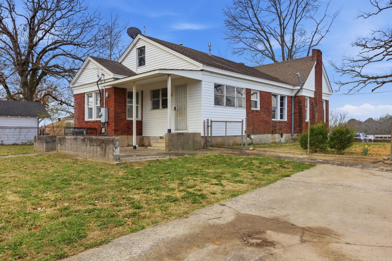 Property Photo:  1001 S Monroe Street  AR 72204 